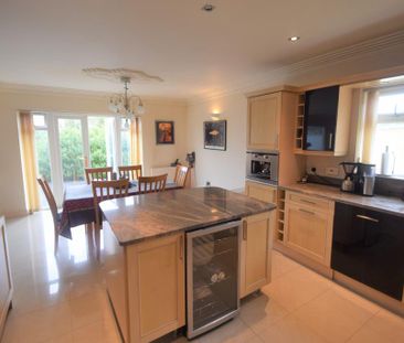 4 bedroom detached house to rent - Photo 3