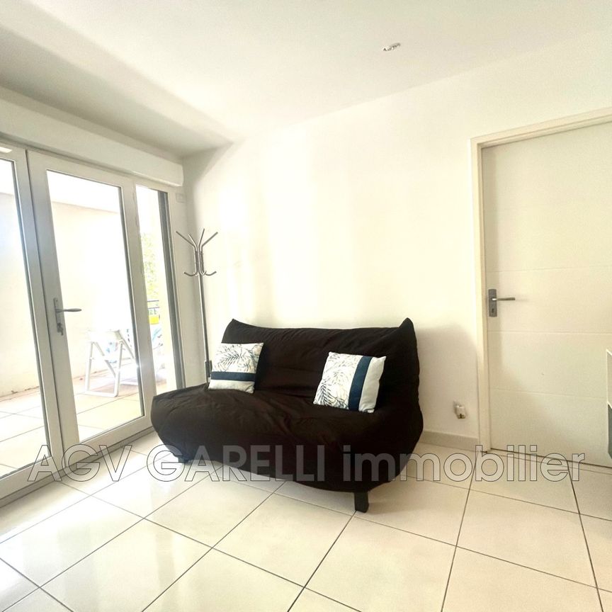 Location Appartement 2 pièces 43m² HYERES 83400 - Photo 1