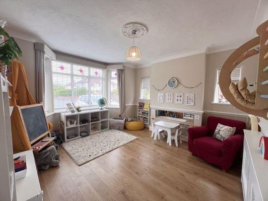 3 bedroom property to rent - Photo 1