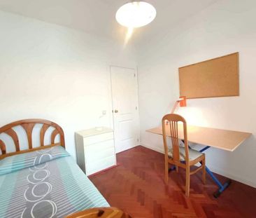 Calle del Aliso, Getafe, Community of Madrid 28903 - Photo 6