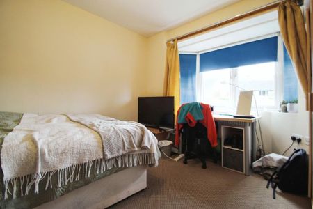 3 bedroom end of terrace house to rent - Photo 5