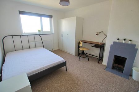 Trekeen Road, Penryn - Photo 4