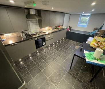 5 bedroom terraced house to rent - Photo 6