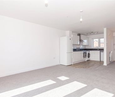 A recently built two-bedroom house featuring a private garden and d... - Photo 6