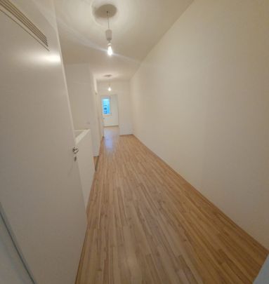 Charmante 3-Zimmer-Wohnung mit Balkon in zentraler Lage – 94.71m² Wohnfläche - Photo 1