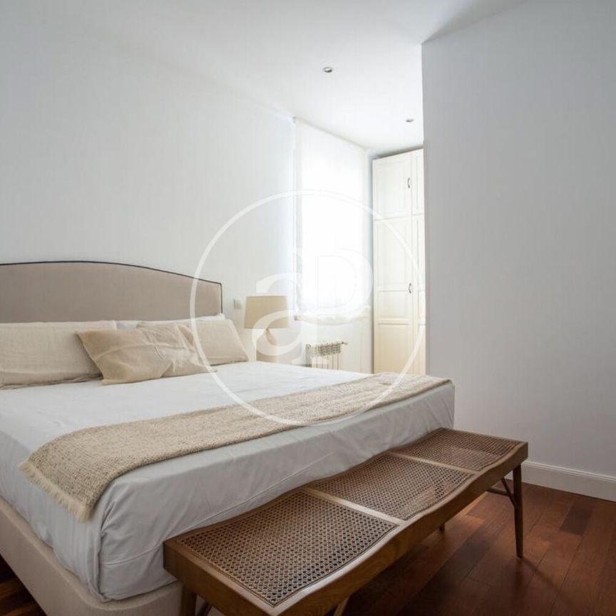 Flat for rent in Recoletos (Madrid) - Photo 1