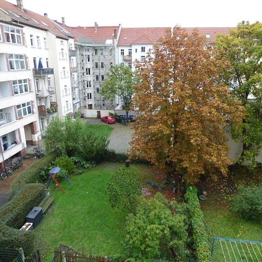 Erstbezug nach Reno- Vierraumwohnung mit Balkon - Foto 1