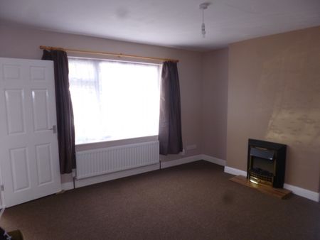 Austrey Avenue, Beeston, NG9 2SX - Photo 4