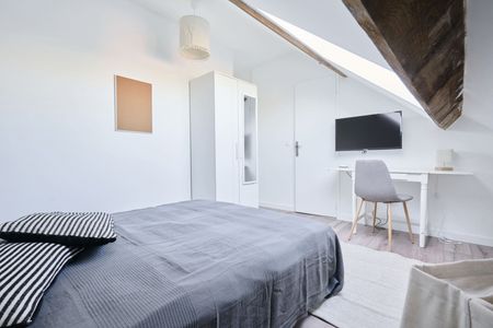 Cent Têtes Roommate 5 Bedrooms at Valenciennes - Photo 4