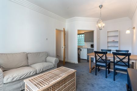 Beresford House, Custom House Square, IFSC, Dublin 1, D01 A977 - Photo 2