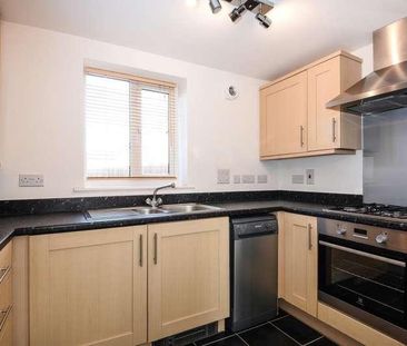 Berryfields, Aylesbury, HP18 - Photo 4