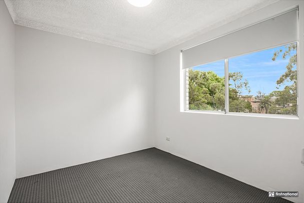 Convenient Living in the Heart of Penrith - Photo 1