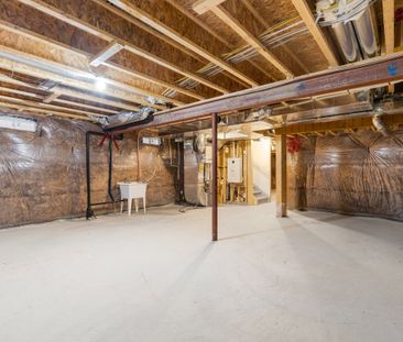 For Lease - 556 Boyd Lane, Milton, Ontario - Photo 1