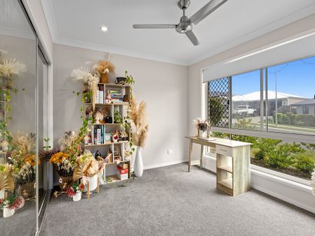 14 Bearsden Street, Spring Mountain QLD 4300 - House For Rent | Domain - Photo 3