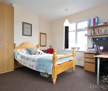 4 bedroom terraced house to rent - Photo 4