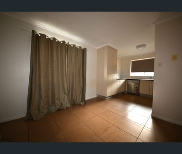 Well situated large family home - Photo 5