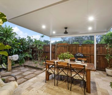 Chic Two-Bedroom Retreat in a Peaceful Location - Photo 6