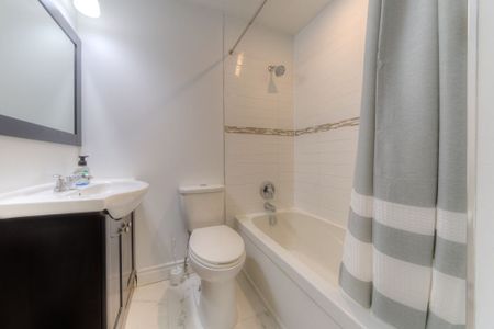 For Lease - 1391 Dundas Street, Toronto, Ontario - Photo 2