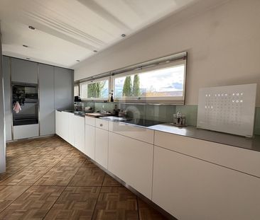 FAMILIENFREUNDLICH MIT VIEL PLATZ UND UMSCHWUNG! - Foto 4