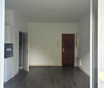 Location Appartement 1 pièce 23m² ST MAUR DES FOSSES 94210 - Photo 1