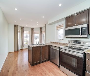 For Lease - 2 Oglevie Drive, Whitby, Ontario - Photo 3