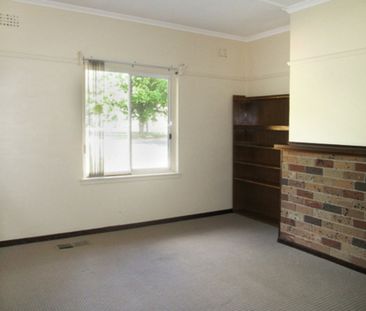 Perfect for students or small family! - Photo 1