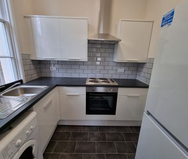 1 Bed Student Accommodation - Photo 6