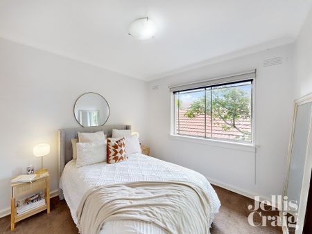 6/37 Ruskin Street, Elwood - Photo 2