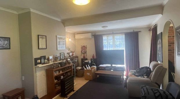 Four Bedroom Home - Rosyln - Photo 1