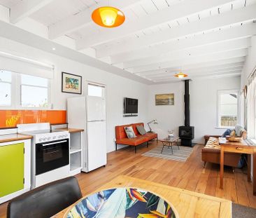 Charming Beachside Retreat in Papamoa - Photo 3