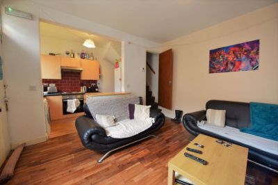 3 bedroom House in Thornville Terrace, Leeds - Photo 3