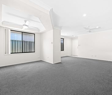 Modern 4-Bedroom Duplex in a Prime Miranda Location - Spacious, Sty... - Photo 3