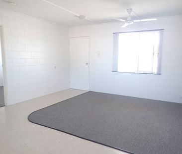 Tidy One Bedroom Unit In North Mackay - Photo 1