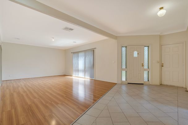 Large Home In Court Location - Photo 1