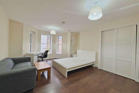 Bournemouth, BH1 - Photo 2