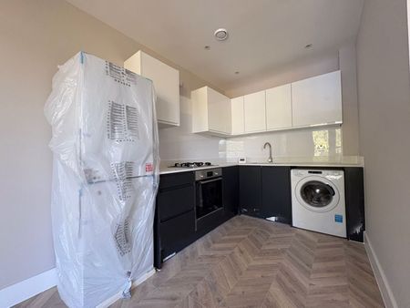 Fishponds Road, Wokingham - Photo 5