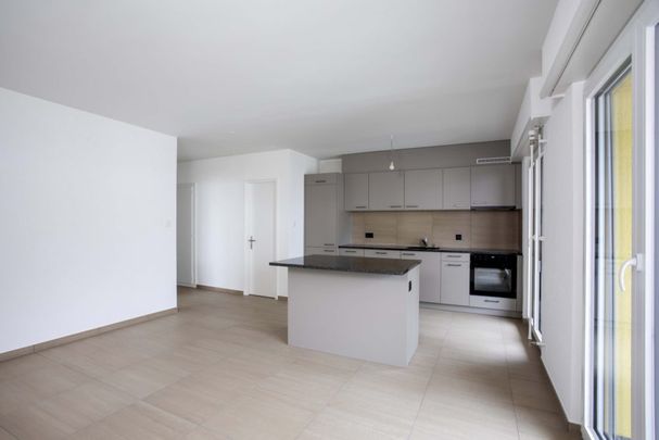 Logement entièrement rénové de 3.5 pièces au 4ème étage - Foto 1