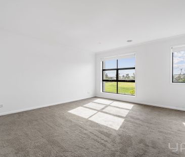 16 Fragrance Terrace, Manor Lakes - Photo 4