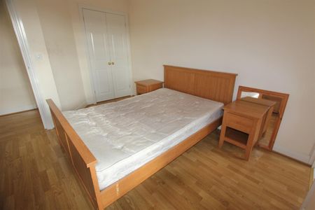 Thornbury Close, NW7 1HH, London - Photo 4