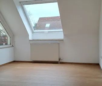 Stilvolle Galeriewohnung mit EBK im Hildener Norden - Photo 4