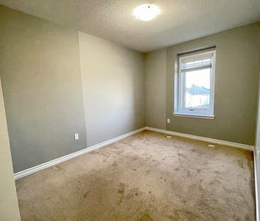 For Lease - 14 Quillberry Close, Brampton, Ontario - Photo 2