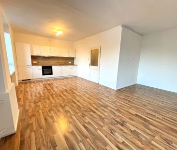 3-Raum-Wohnung mit neuer Einbauküche unweit der Donaulände! - Photo 6