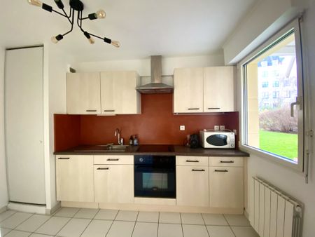 Location Appartement 3 pièces 70m² LILLE 59000 - Photo 4