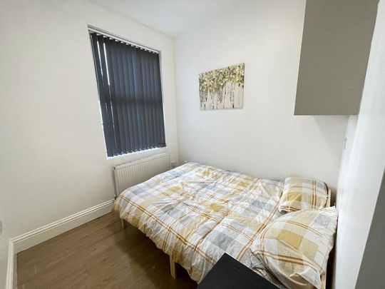 1 bedroom house of multiple occupation to rent - Photo 1