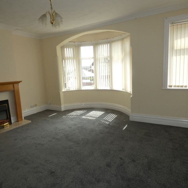 Warley Road Flat 4 - Photo 1
