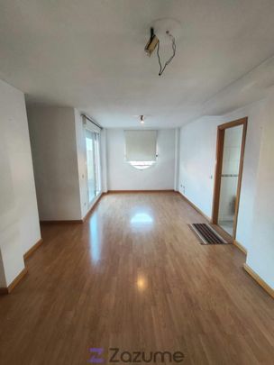 Piso de alquiler en P.º de Marcelino Camacho, Vista Alegre - Photo 1