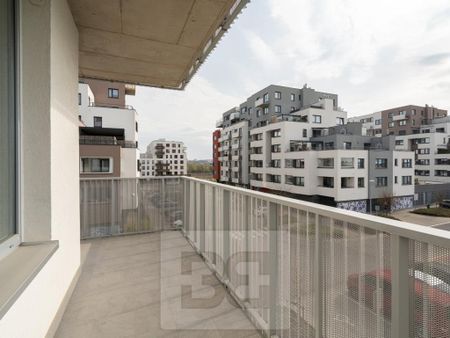 Pronájem bytu 1+kk 34 m2 - Photo 2