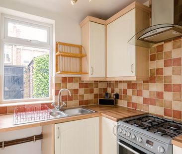 2 bedroom terraced house to rent - Photo 6