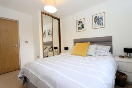 2 bedroom flat to rent - Photo 5