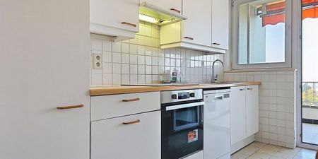 Appartement te huur in Vorst voor € 1.250 met 3 slaapkamers - Foto 2
